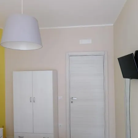 Bed & Breakfast 21 *