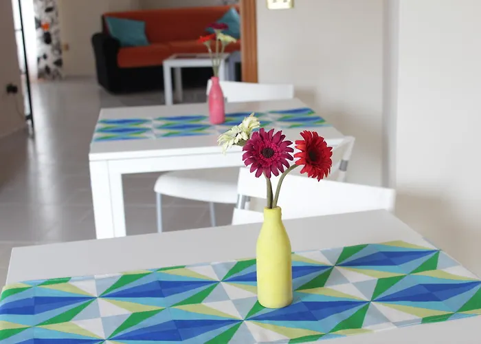 21 לינה וארוחת בוקר 3*